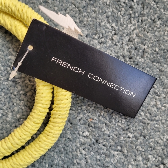 NWOT French Connection 15” Yellow natural fiber bag - Picture 4 of 6